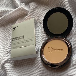 ✨bundle me✨light shade powder foundation